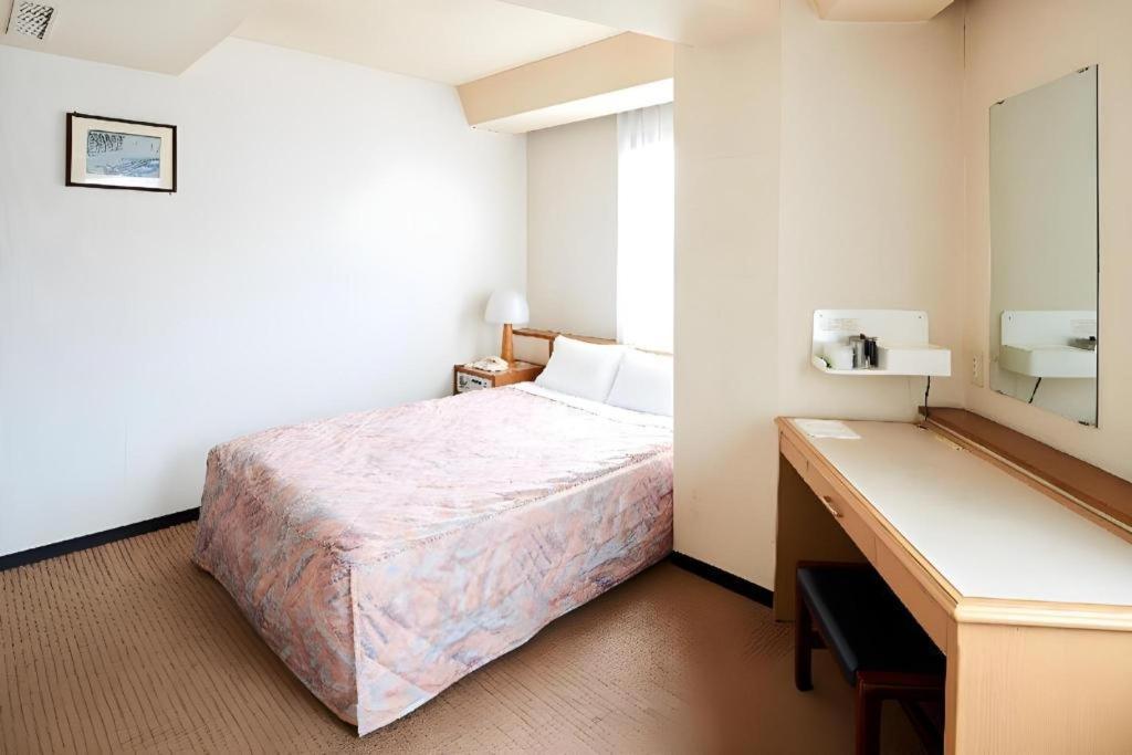 Marroad Inn Tokyo Футю Экстерьер фото